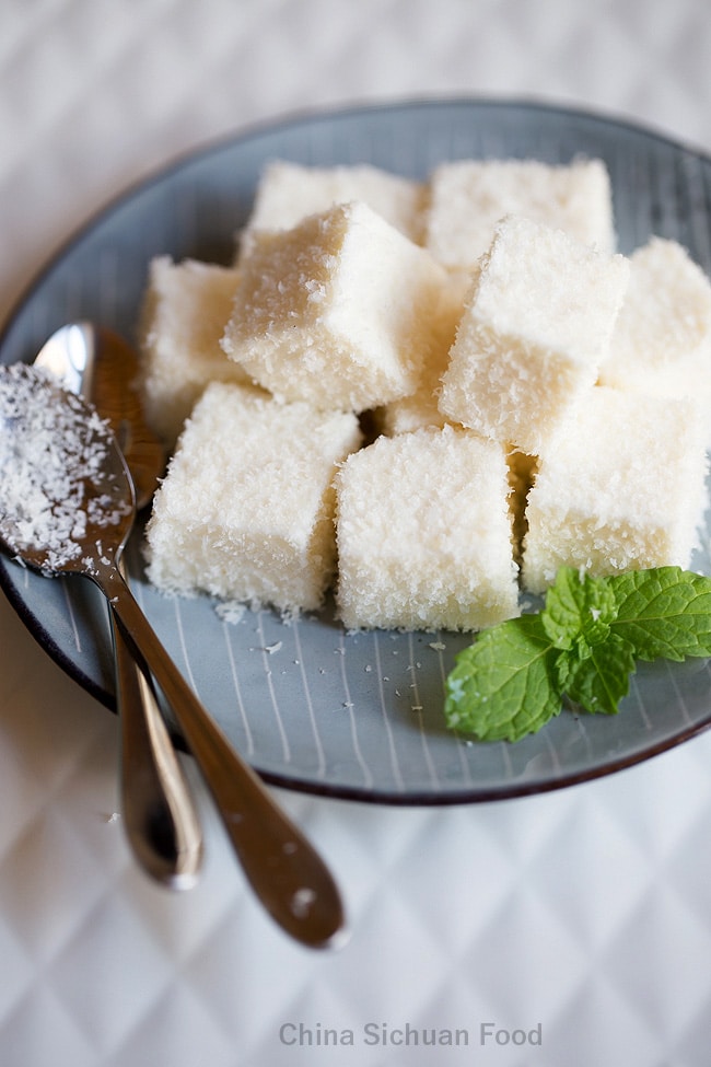 coconut pudding, a Chinese dessert